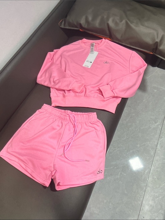 ALO Yoga Tops - ALO Yoga Pink Cropped Sweatshirt & Drawstring Shorts Set Size M